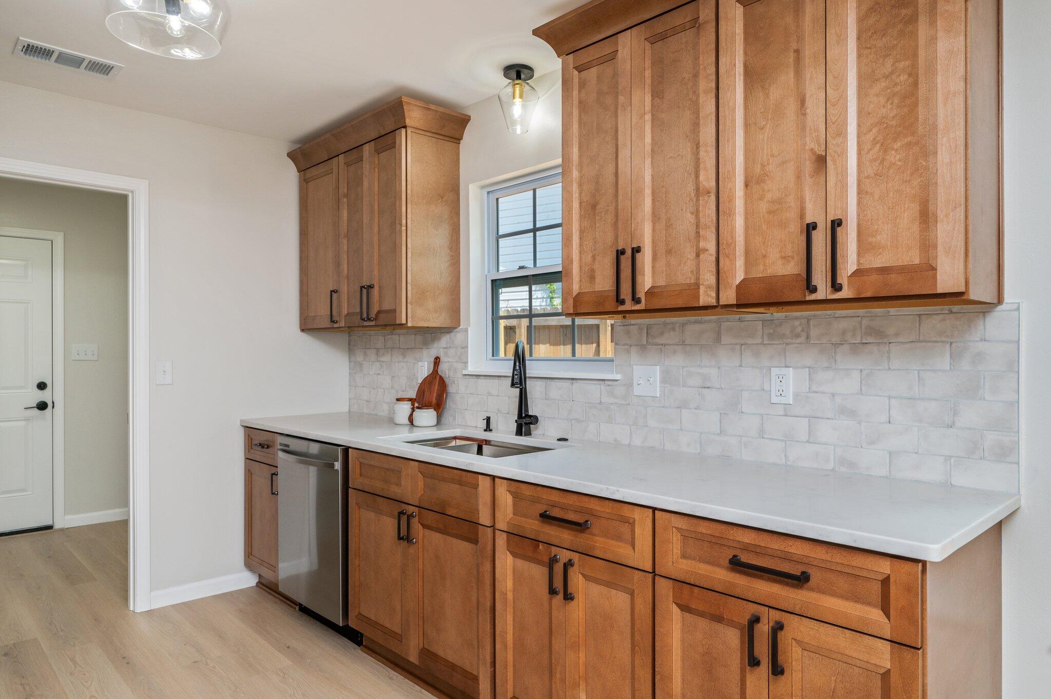 EMERALD ESTATES - Residential