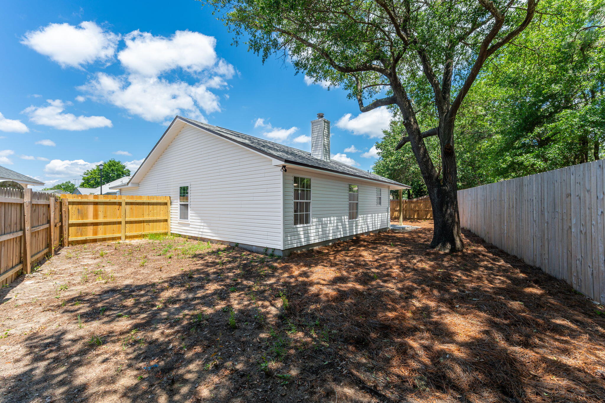 EMERALD ESTATES - Residential