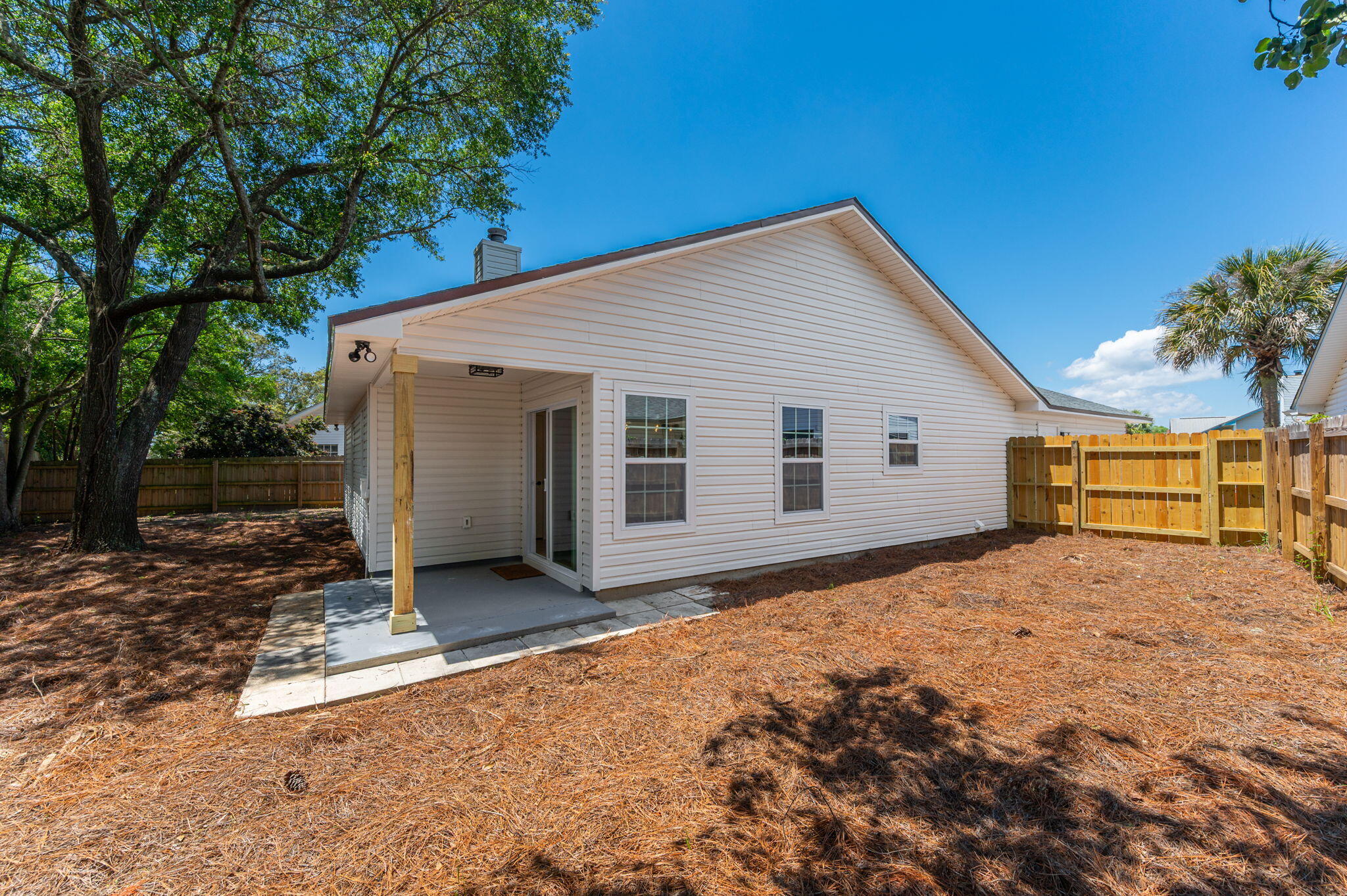 EMERALD ESTATES - Residential