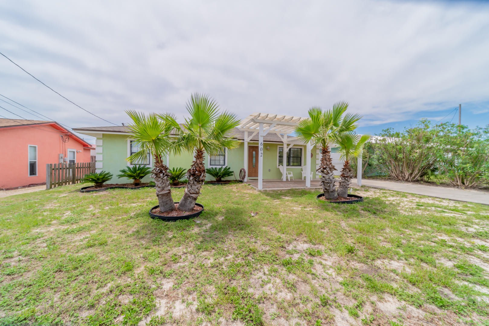 EL CENTRO BEACH - Residential