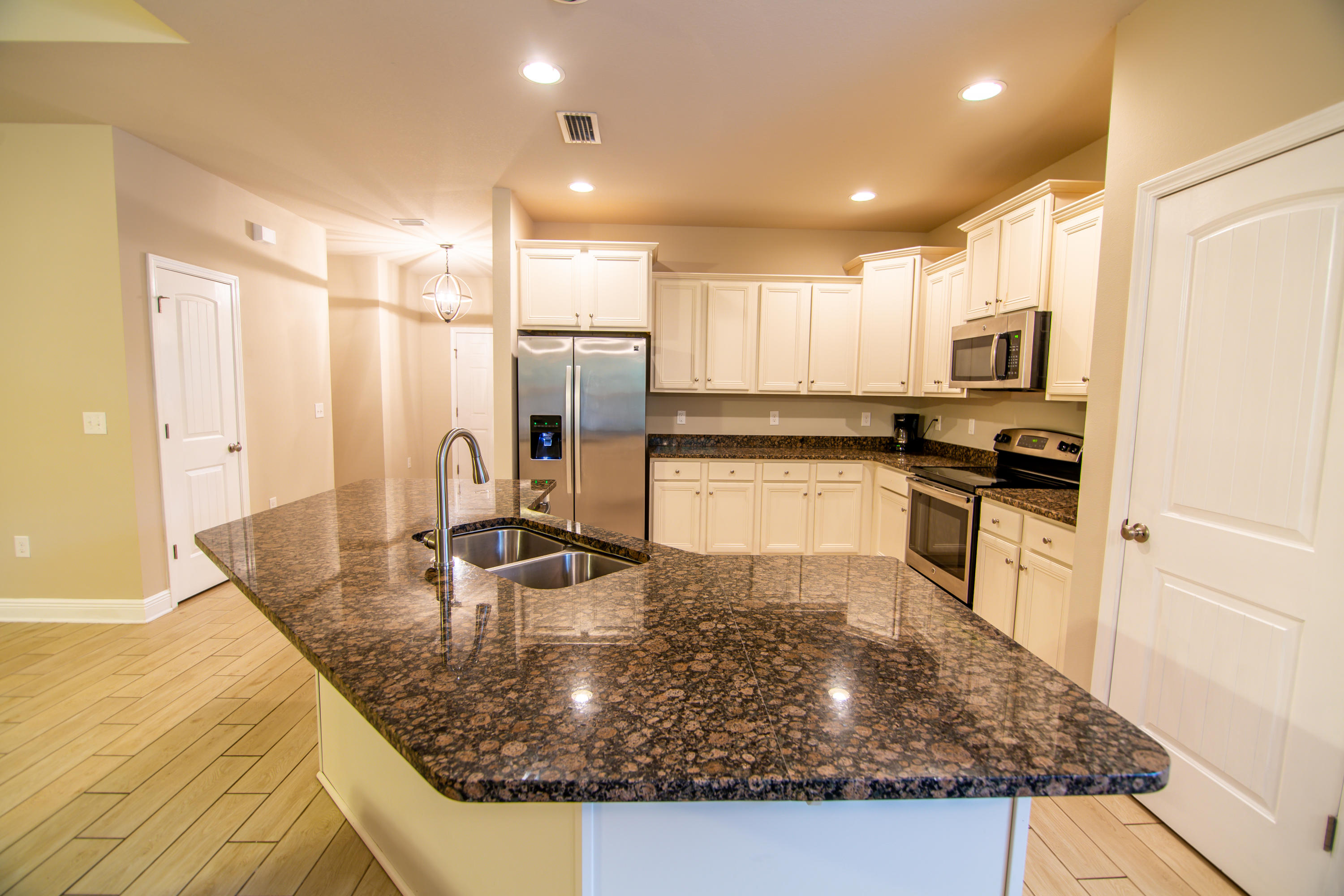 HAMMOCK BAY - Residential