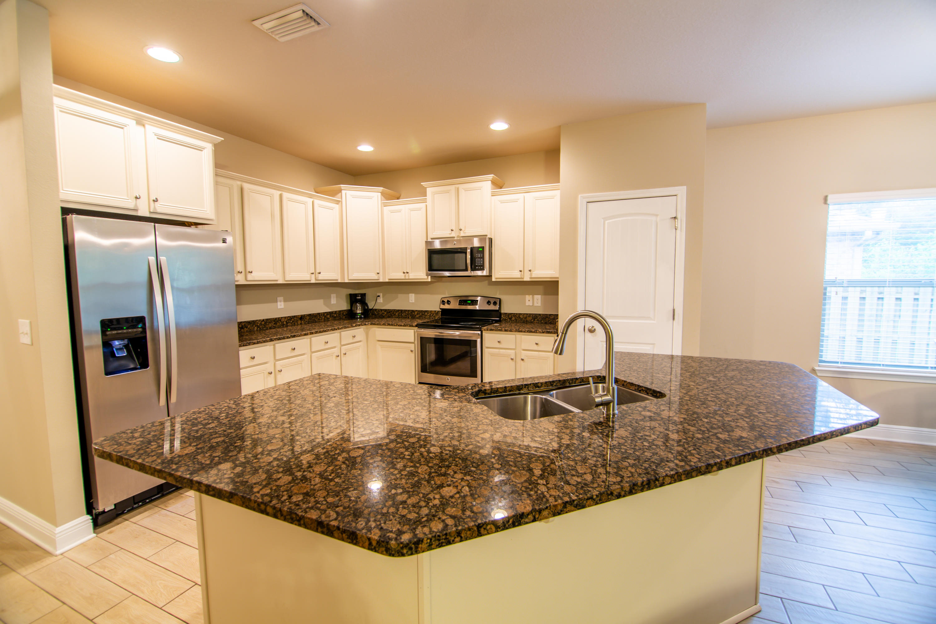 HAMMOCK BAY - Residential