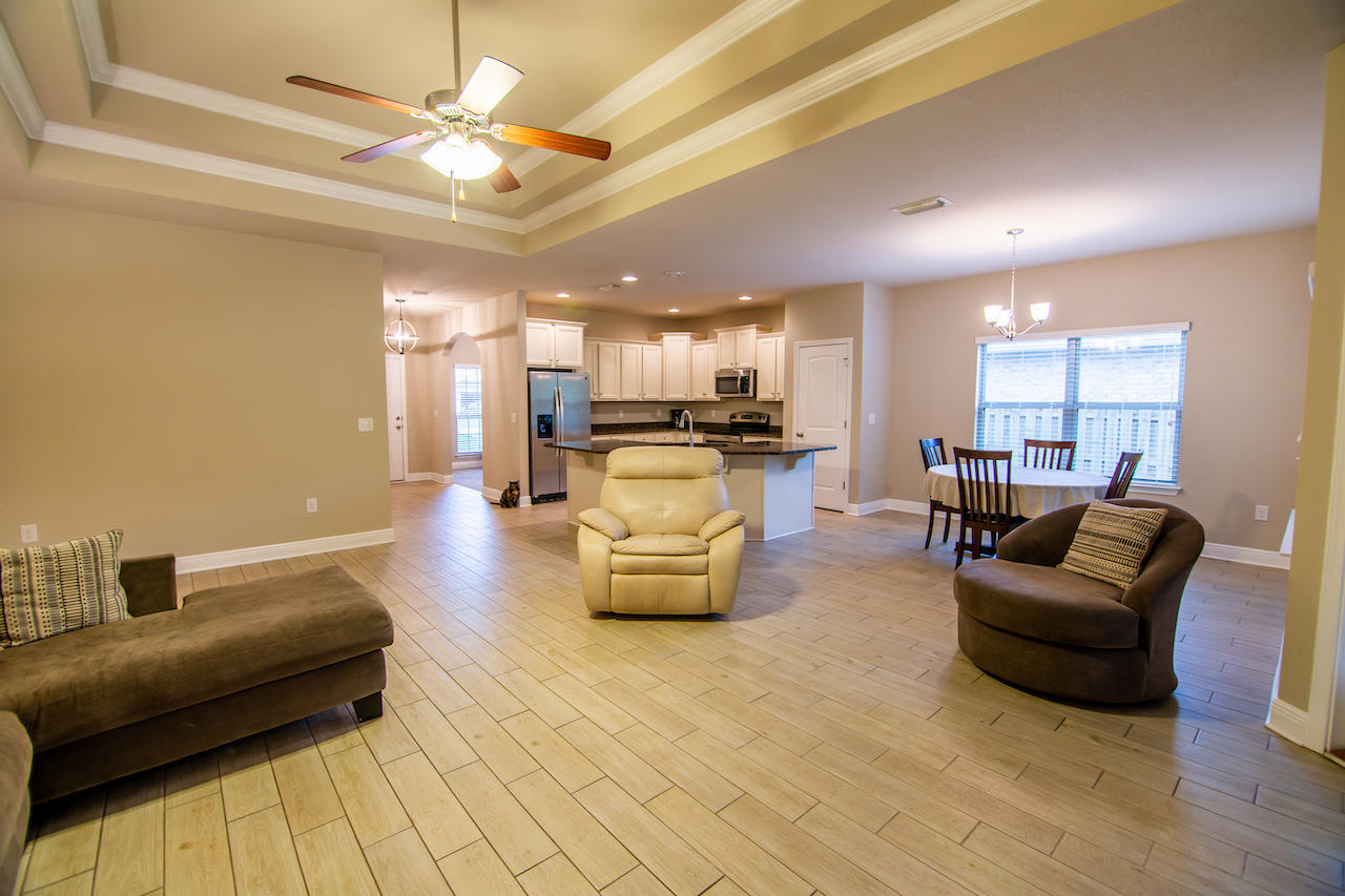 HAMMOCK BAY - Residential