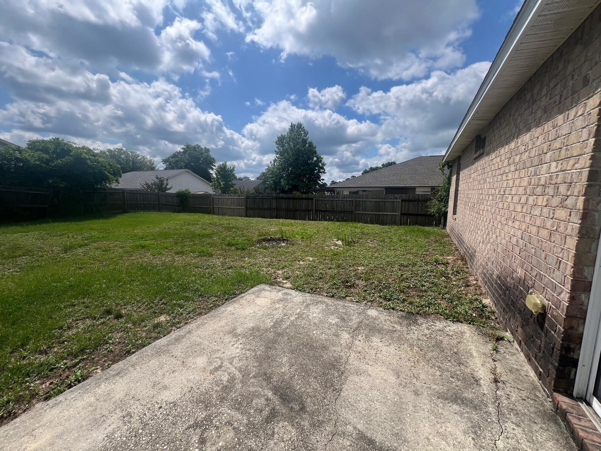 REDSTONE ESTATES - Residential Lease