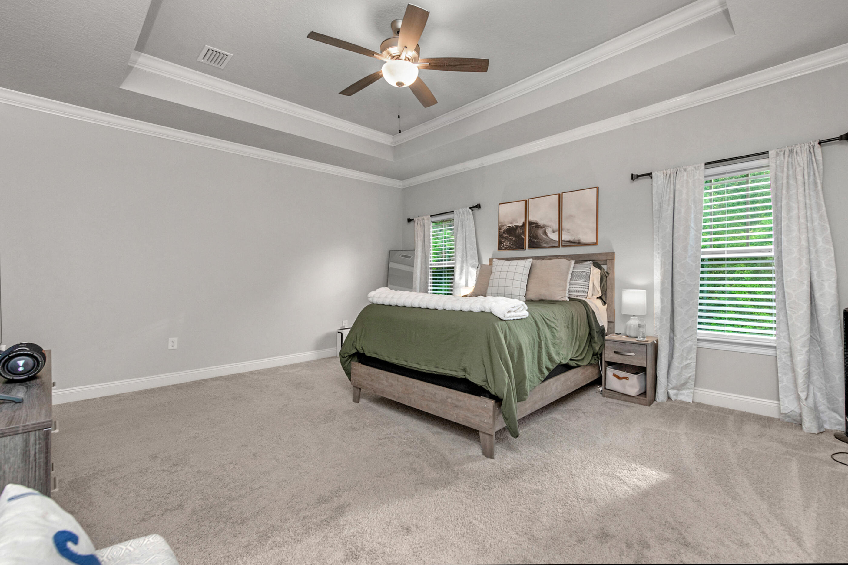 CRESCENT SHORES - Residential