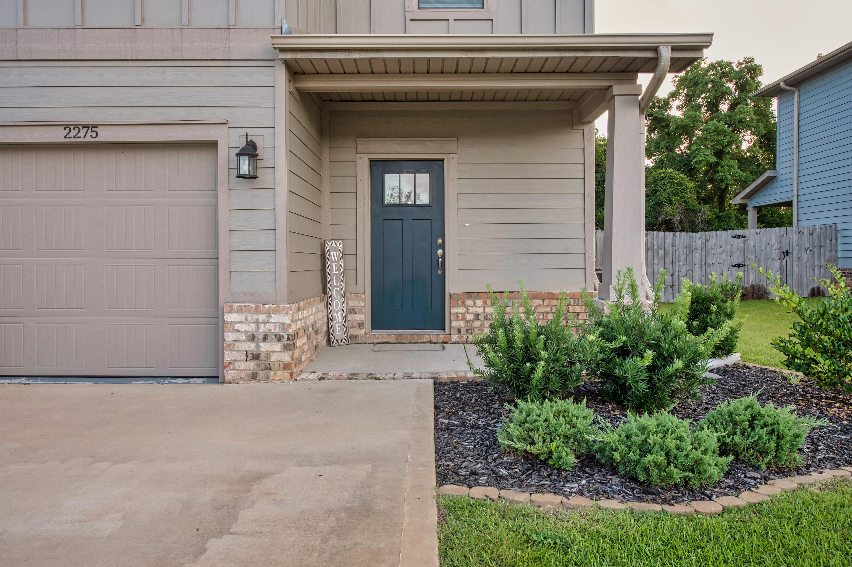 CRESCENT SHORES - Residential