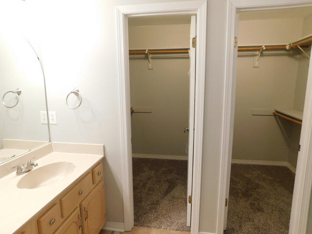 SAVANNAH OAKS - Residential