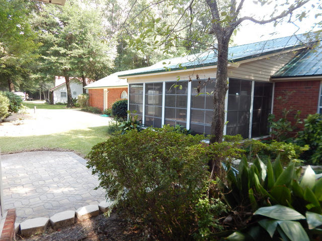 SAVANNAH OAKS - Residential