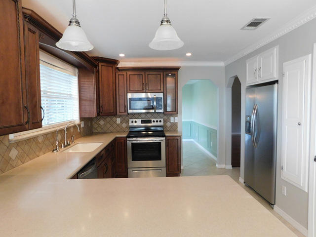 SAVANNAH OAKS - Residential