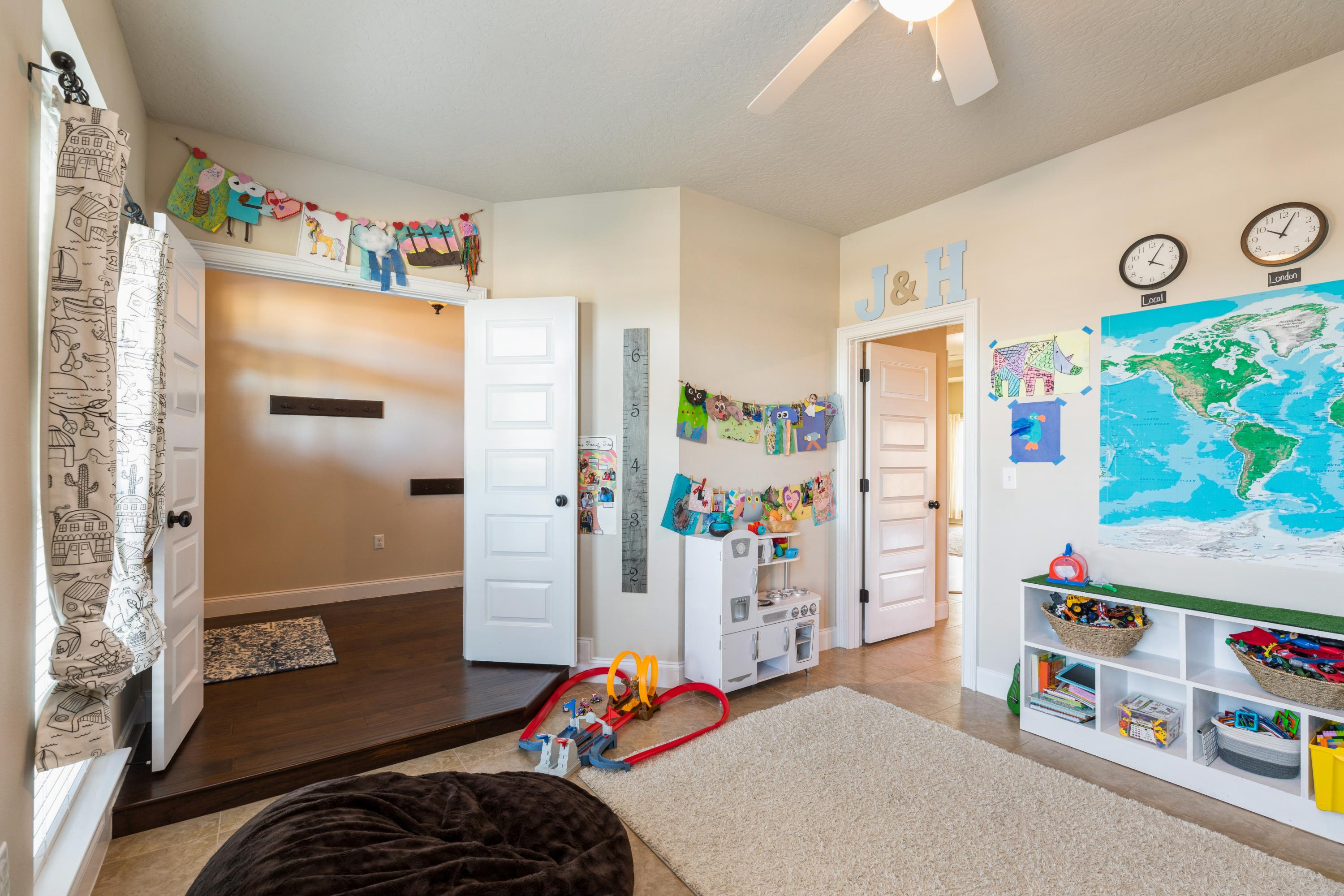 KAITLYNS PRESERVE - Residential