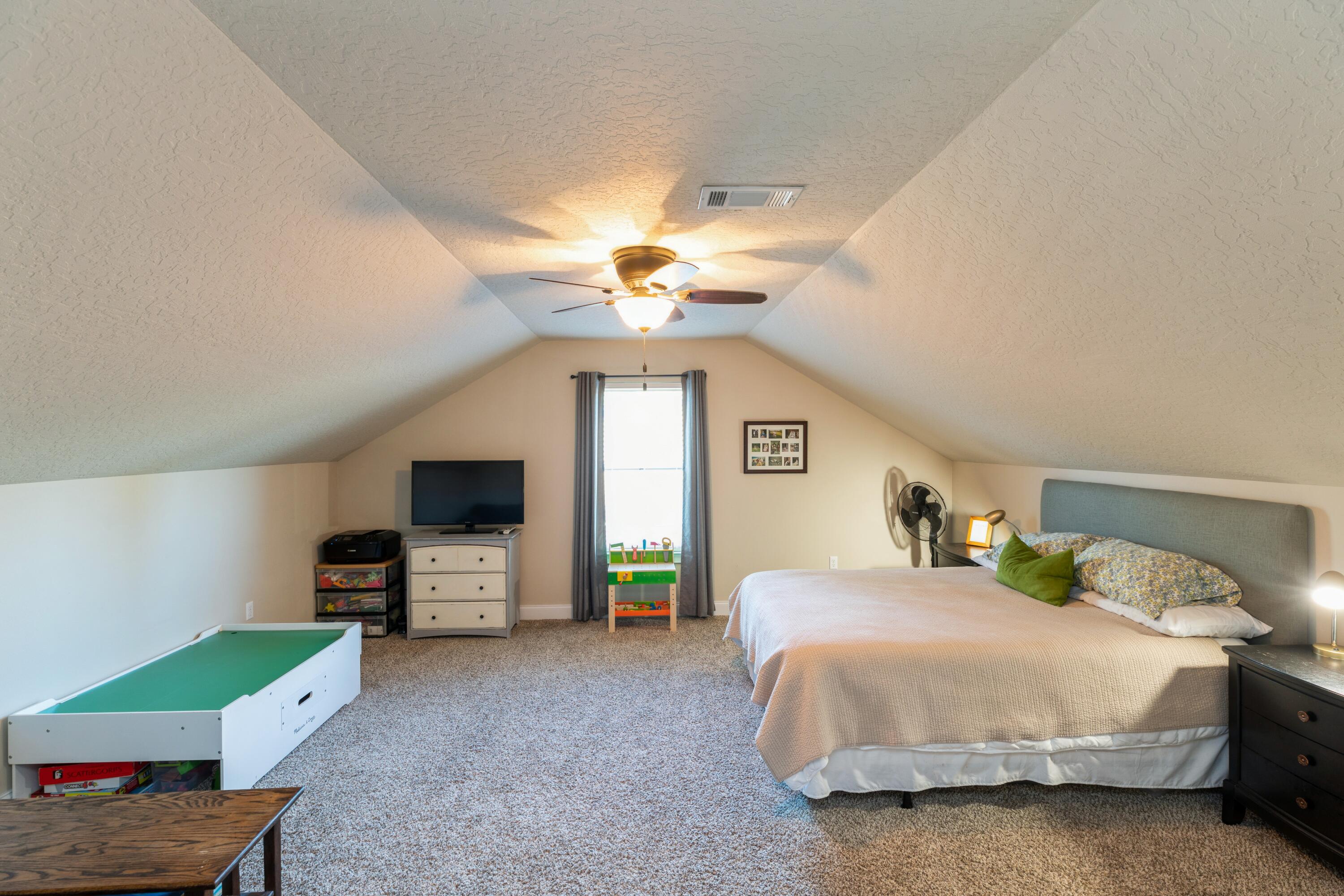 KAITLYNS PRESERVE - Residential