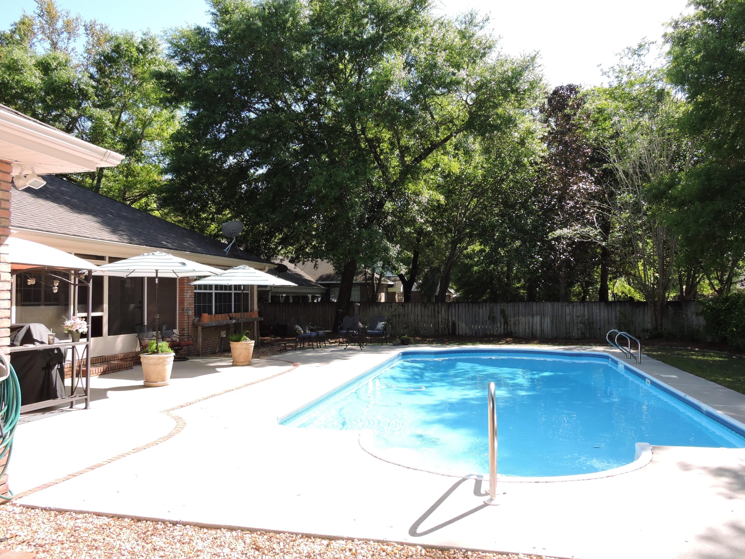 ROCKY BAYOU ESTATES 15 - Residential