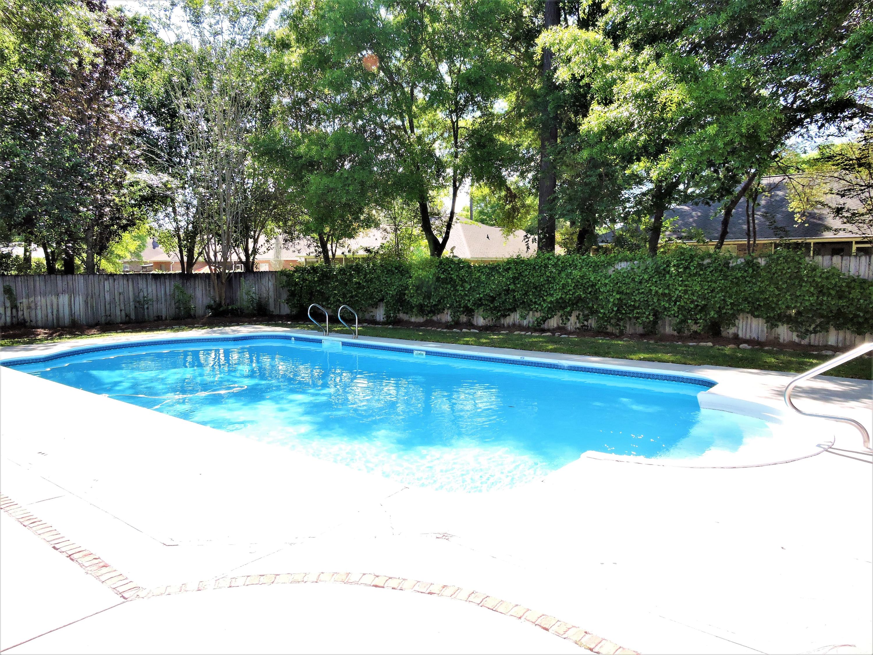 ROCKY BAYOU ESTATES 15 - Residential