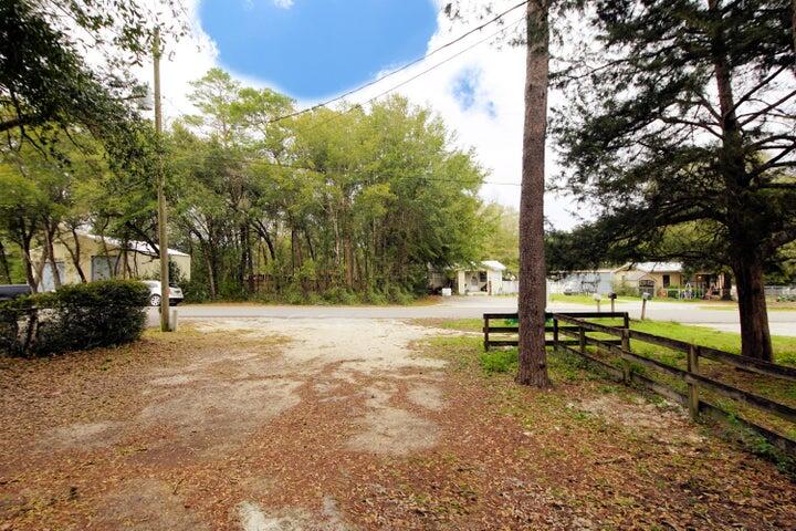 ROSEMONT S/D LOT 6 BLK F - Residential Lease