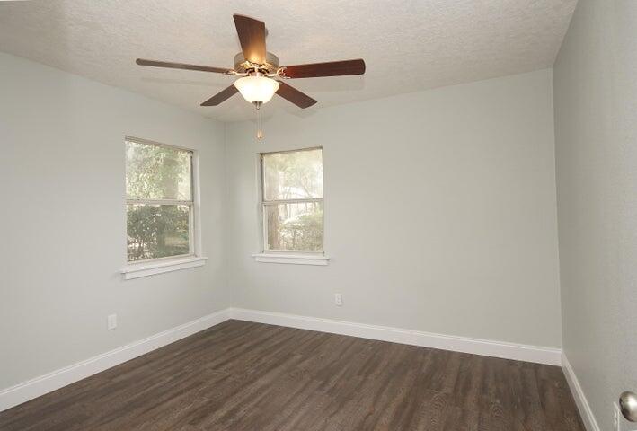 ROSEMONT S/D LOT 6 BLK F - Residential Lease