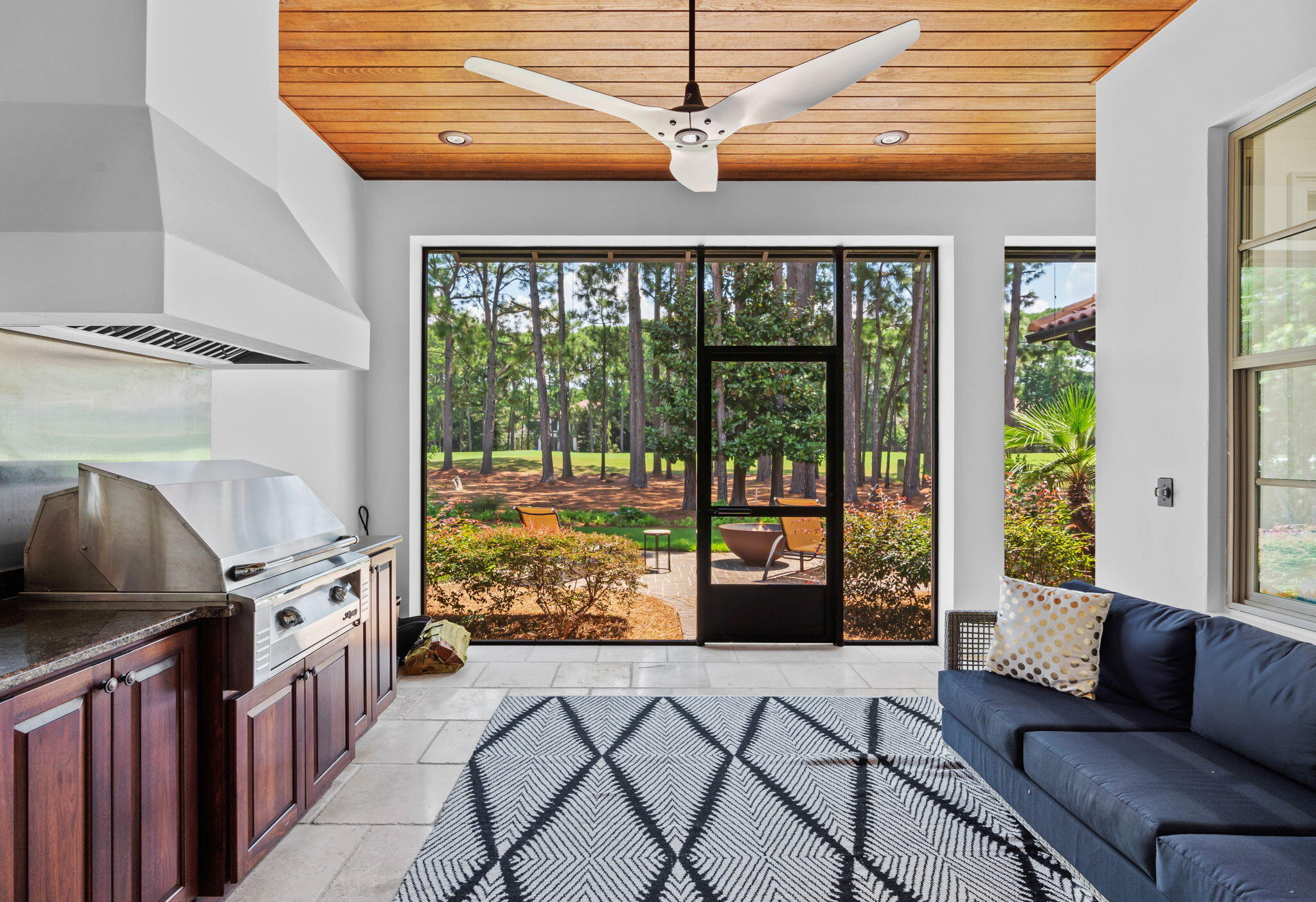 BURNT PINE - Residential