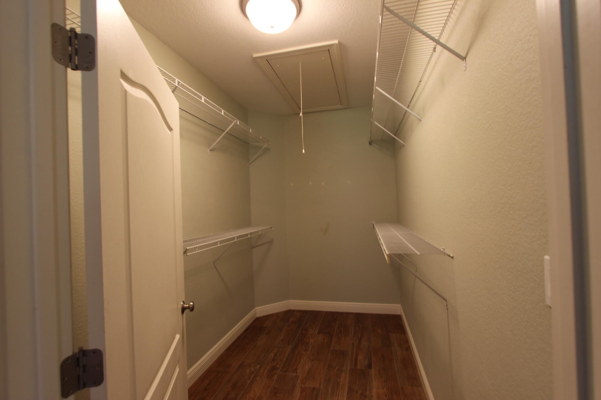 DIAMOND LAKES - Residential Lease