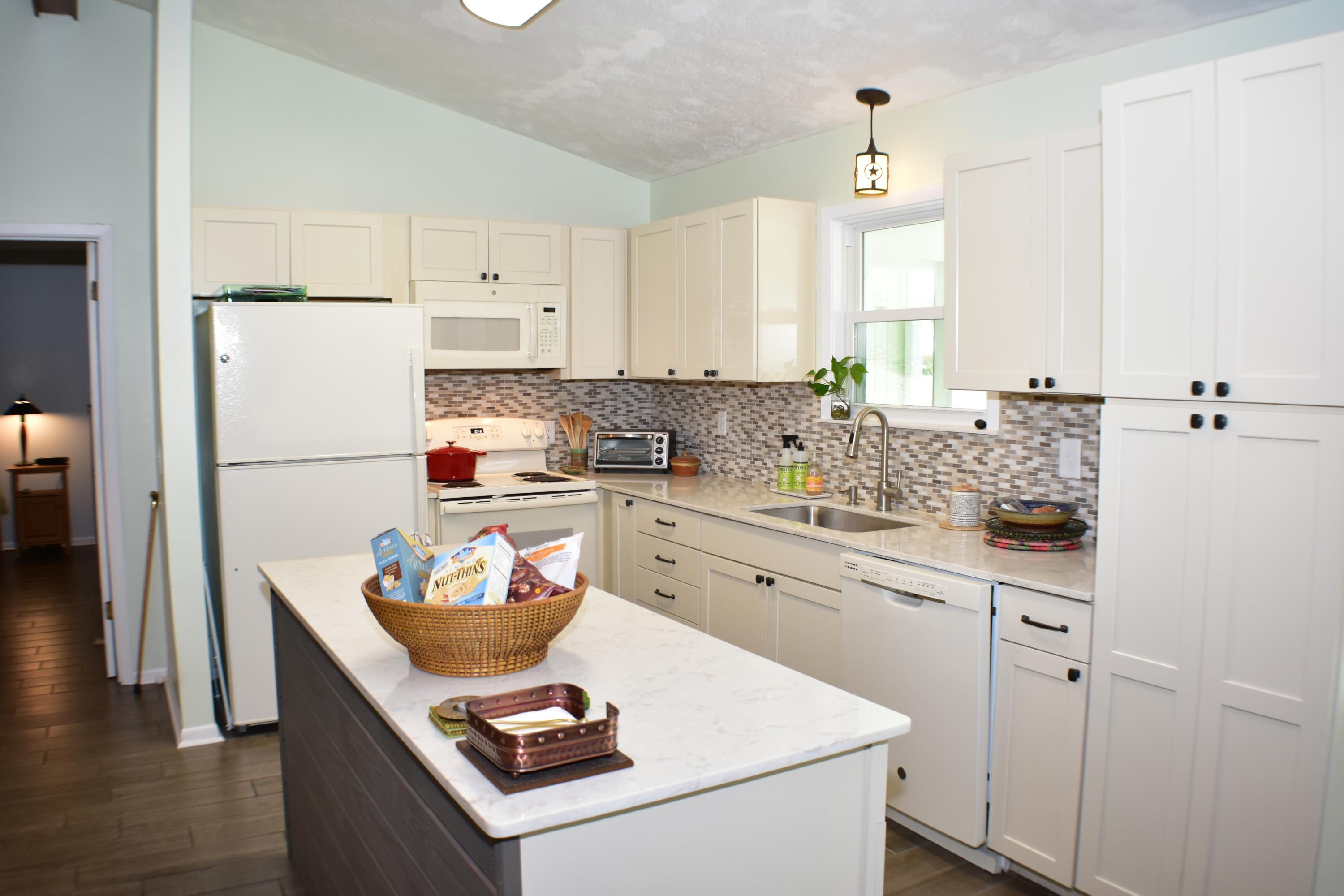 RIVIERA BEACH - Residential