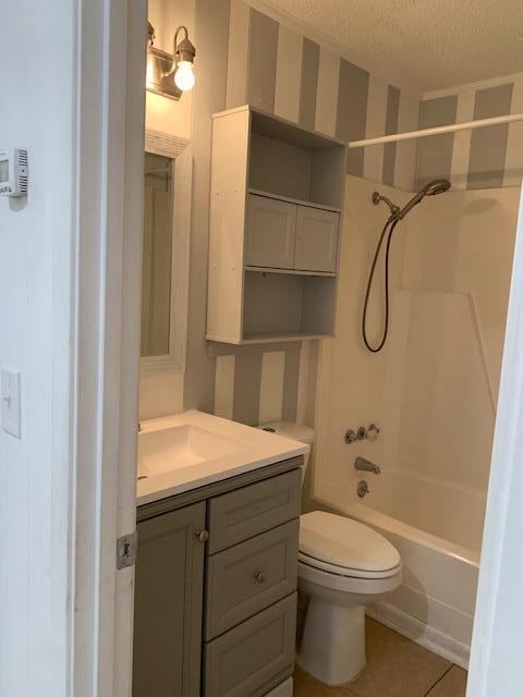 Valparasiso Pinecrest 2 - Residential Lease