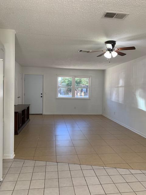 Valparasiso Pinecrest 2 - Residential Lease