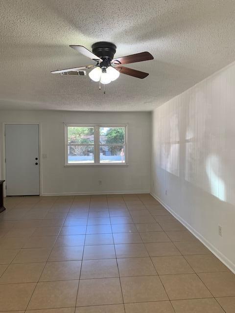 Valparasiso Pinecrest 2 - Residential Lease