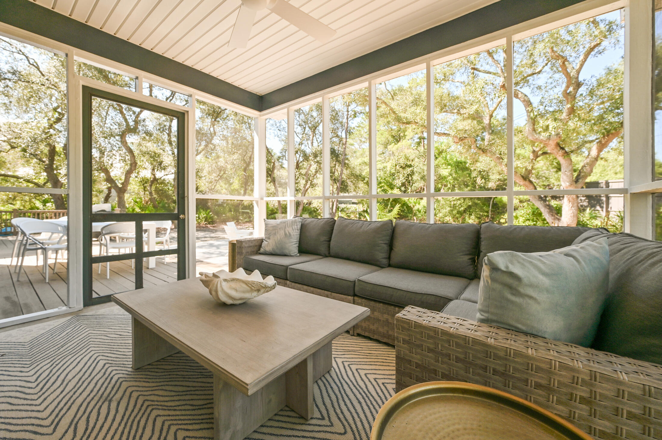 SEAGROVE VILLAGE 7TH ADD - Residential
