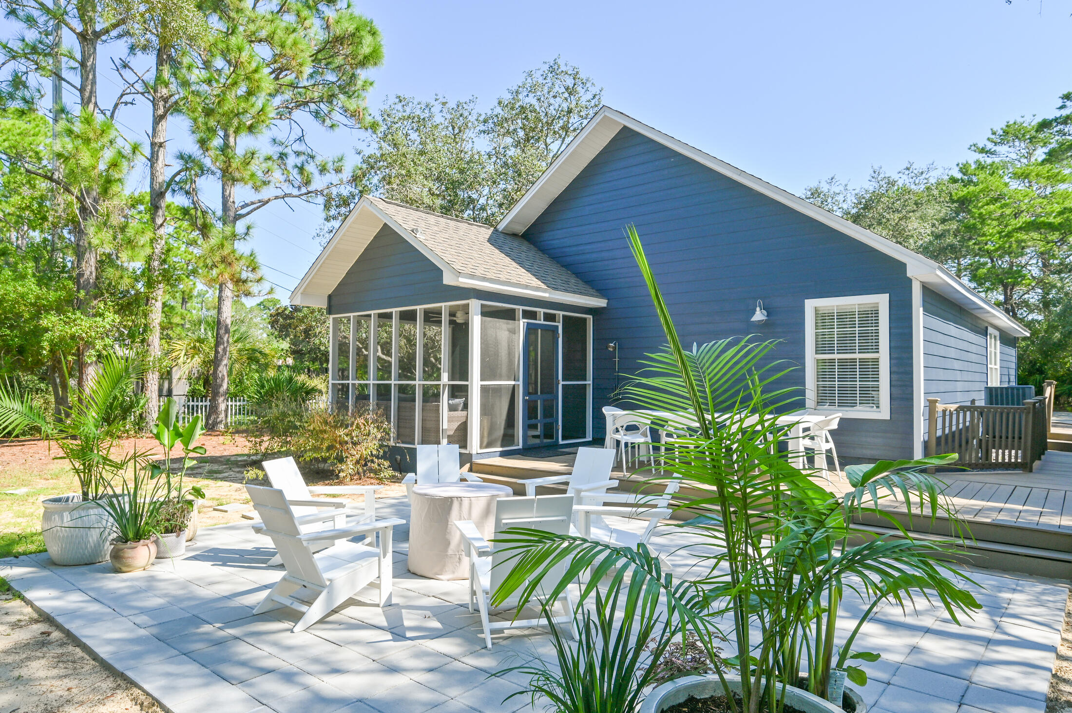 SEAGROVE VILLAGE 7TH ADD - Residential
