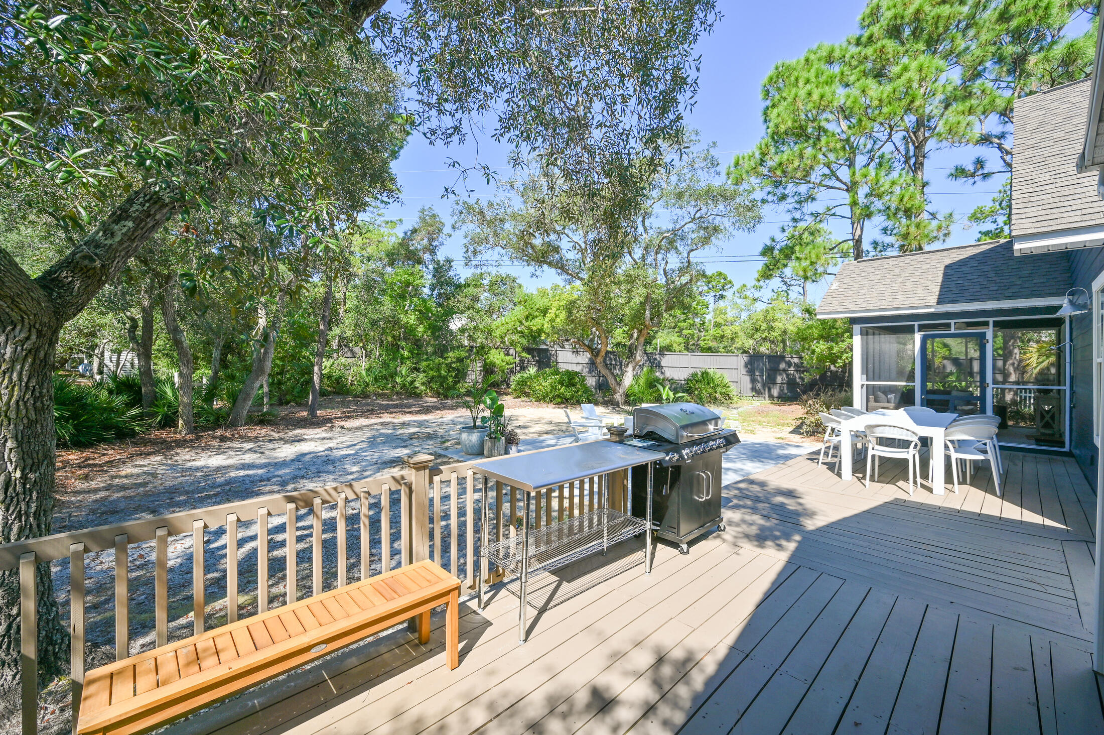 SEAGROVE VILLAGE 7TH ADD - Residential
