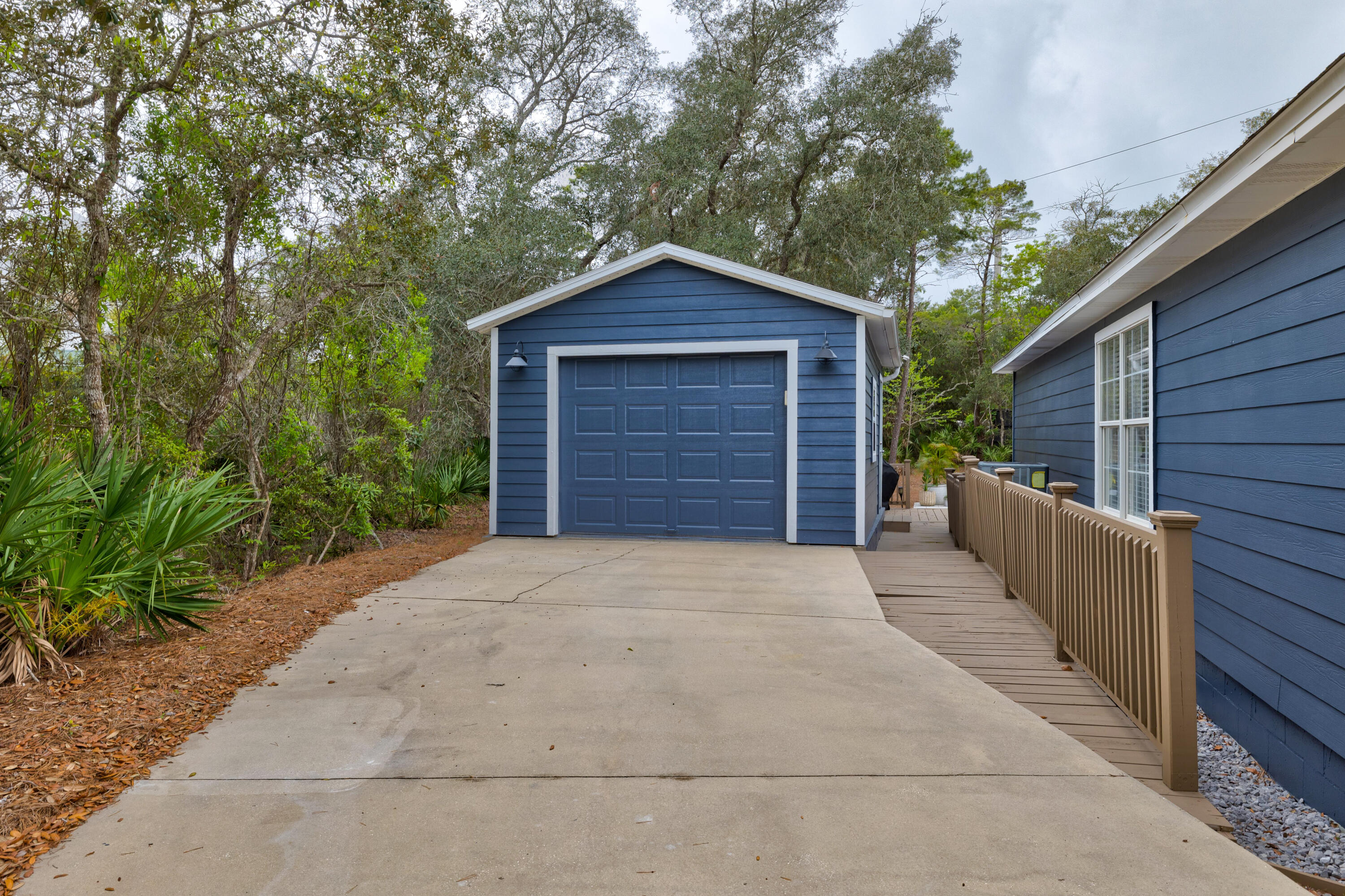 SEAGROVE VILLAGE 7TH ADD - Residential