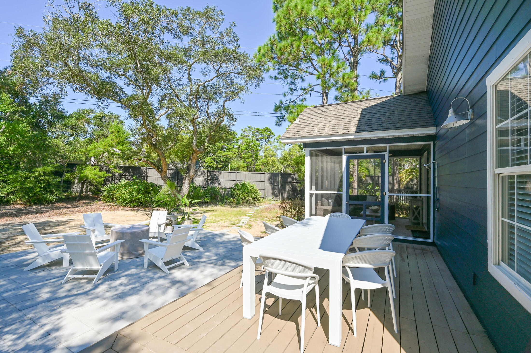 SEAGROVE VILLAGE 7TH ADD - Residential