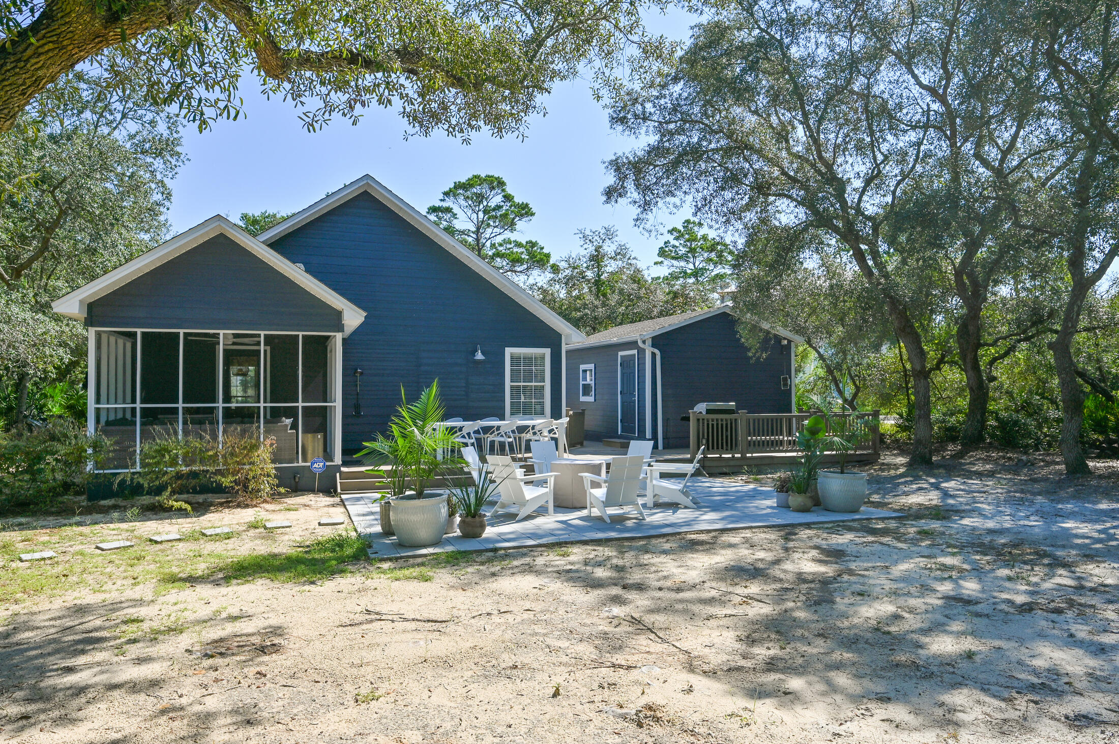 SEAGROVE VILLAGE 7TH ADD - Residential
