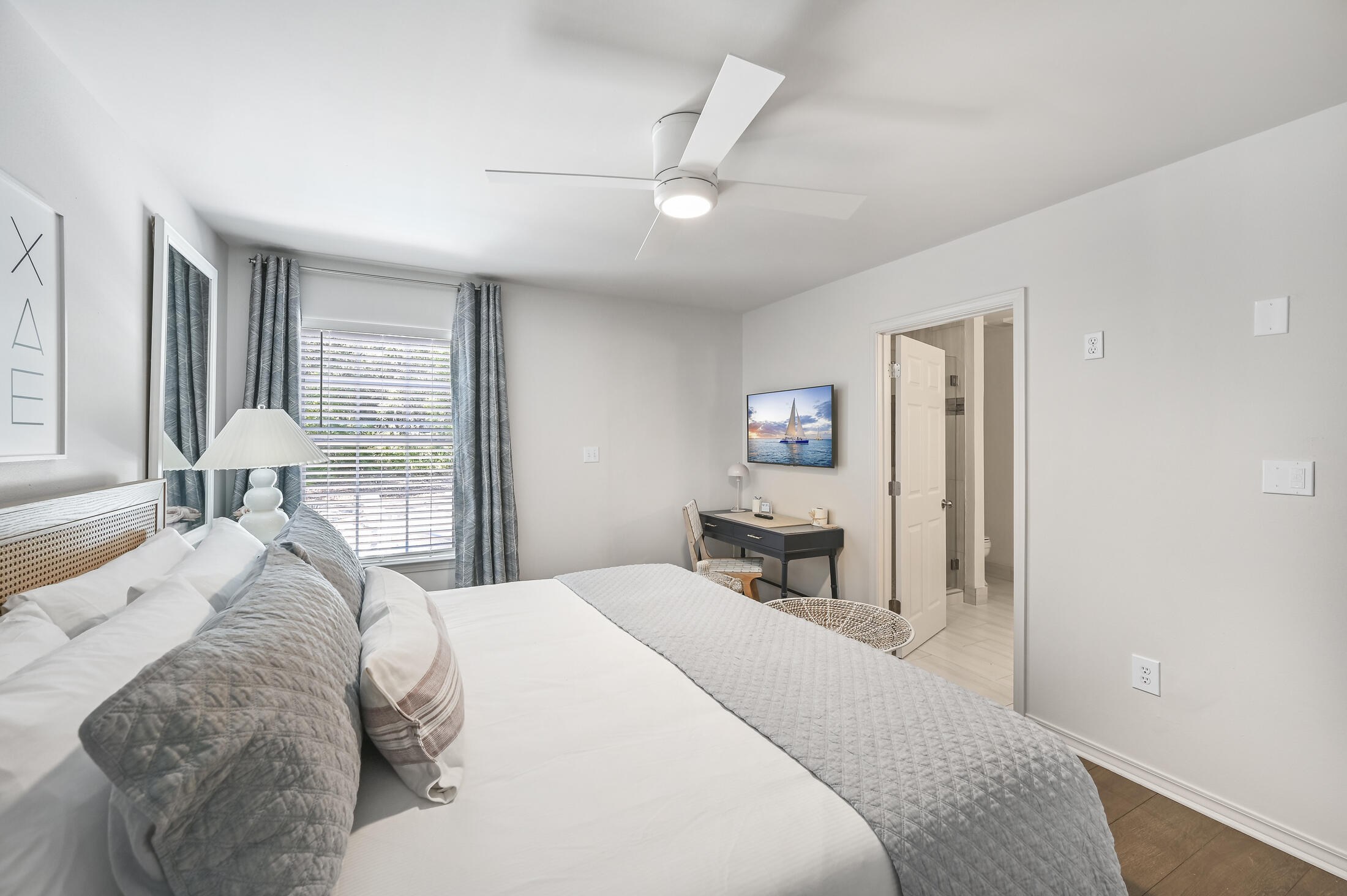 SEAGROVE VILLAGE 7TH ADD - Residential