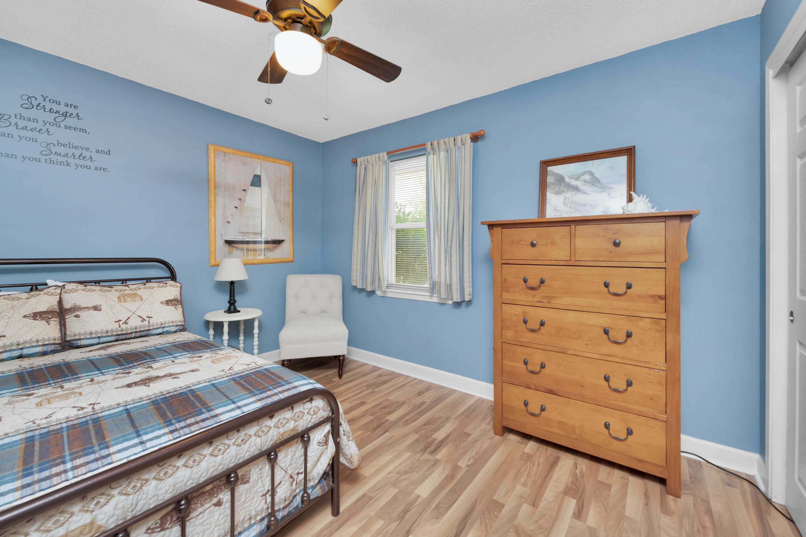 MARY ESTHER MANOR - Residential