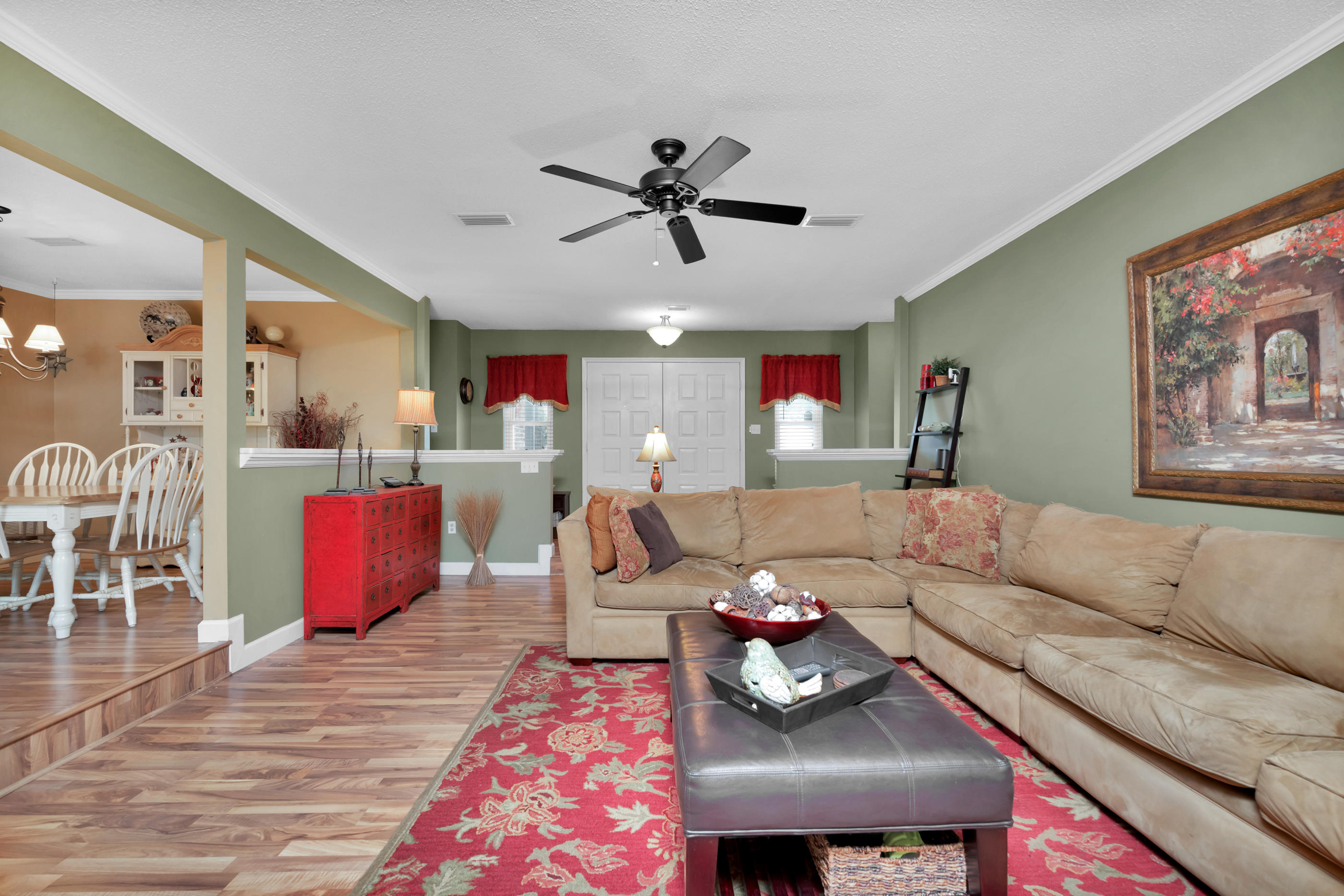 MARY ESTHER MANOR - Residential