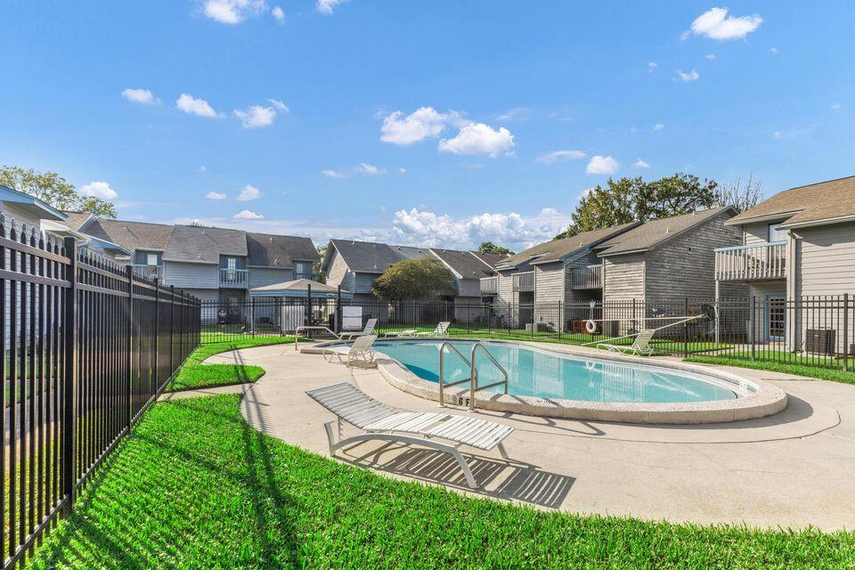 BROWNSVILLE STATION 3 - Residential