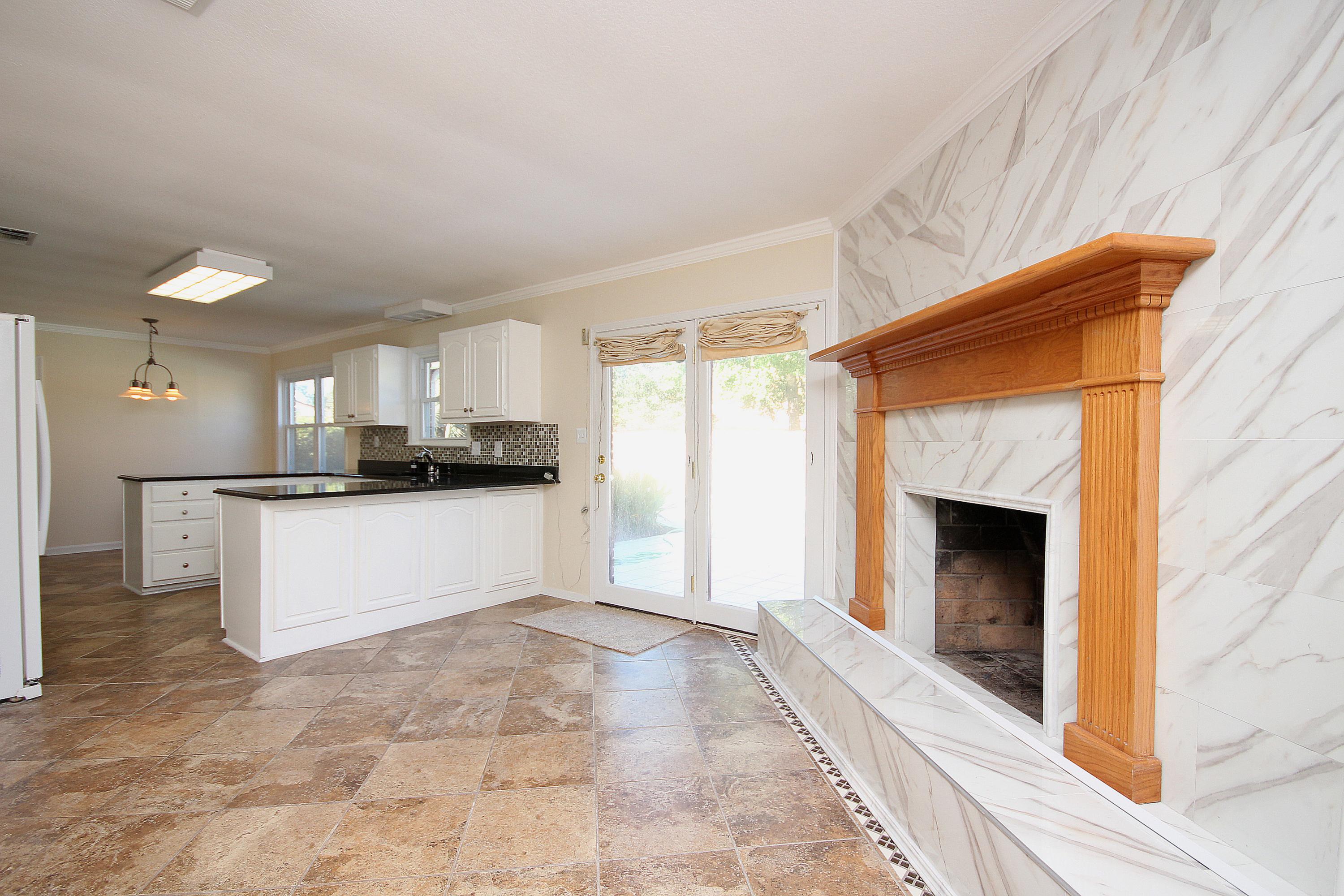 LAKE LORRAINE ESTATES 3 - Residential