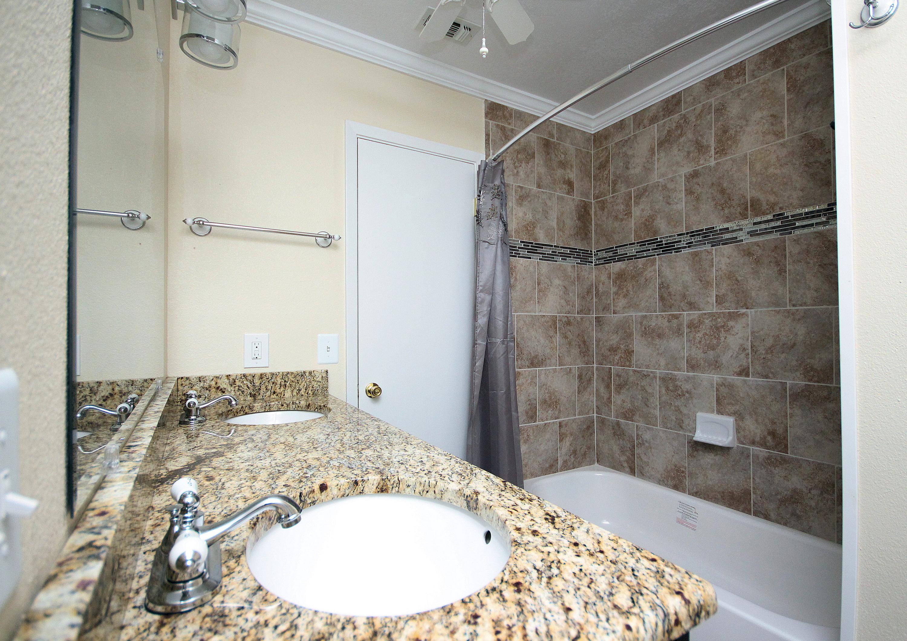 LAKE LORRAINE ESTATES 3 - Residential