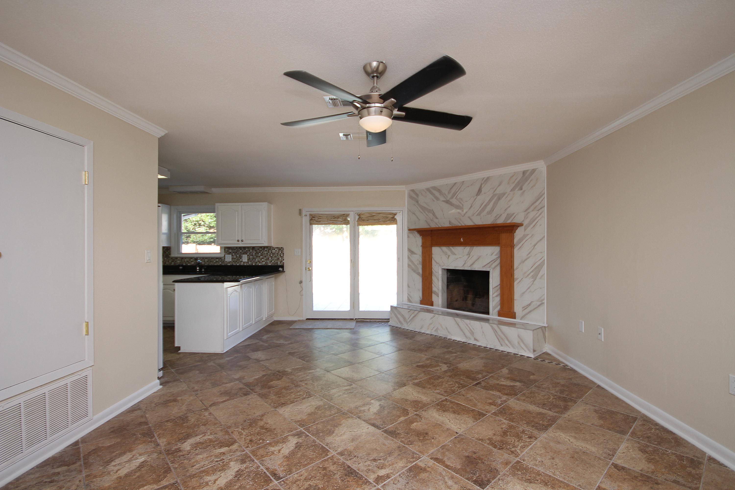 LAKE LORRAINE ESTATES 3 - Residential