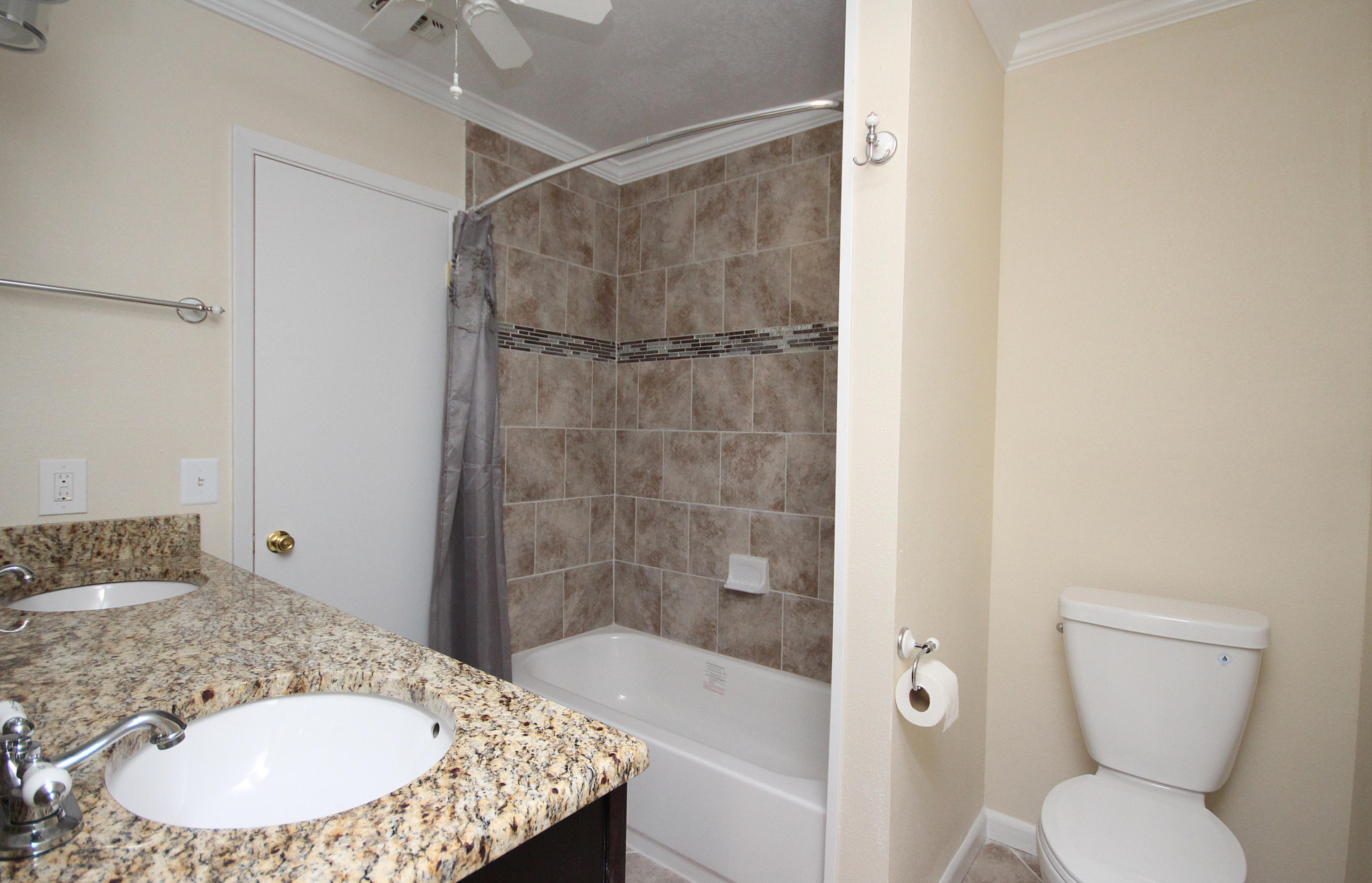 LAKE LORRAINE ESTATES 3 - Residential