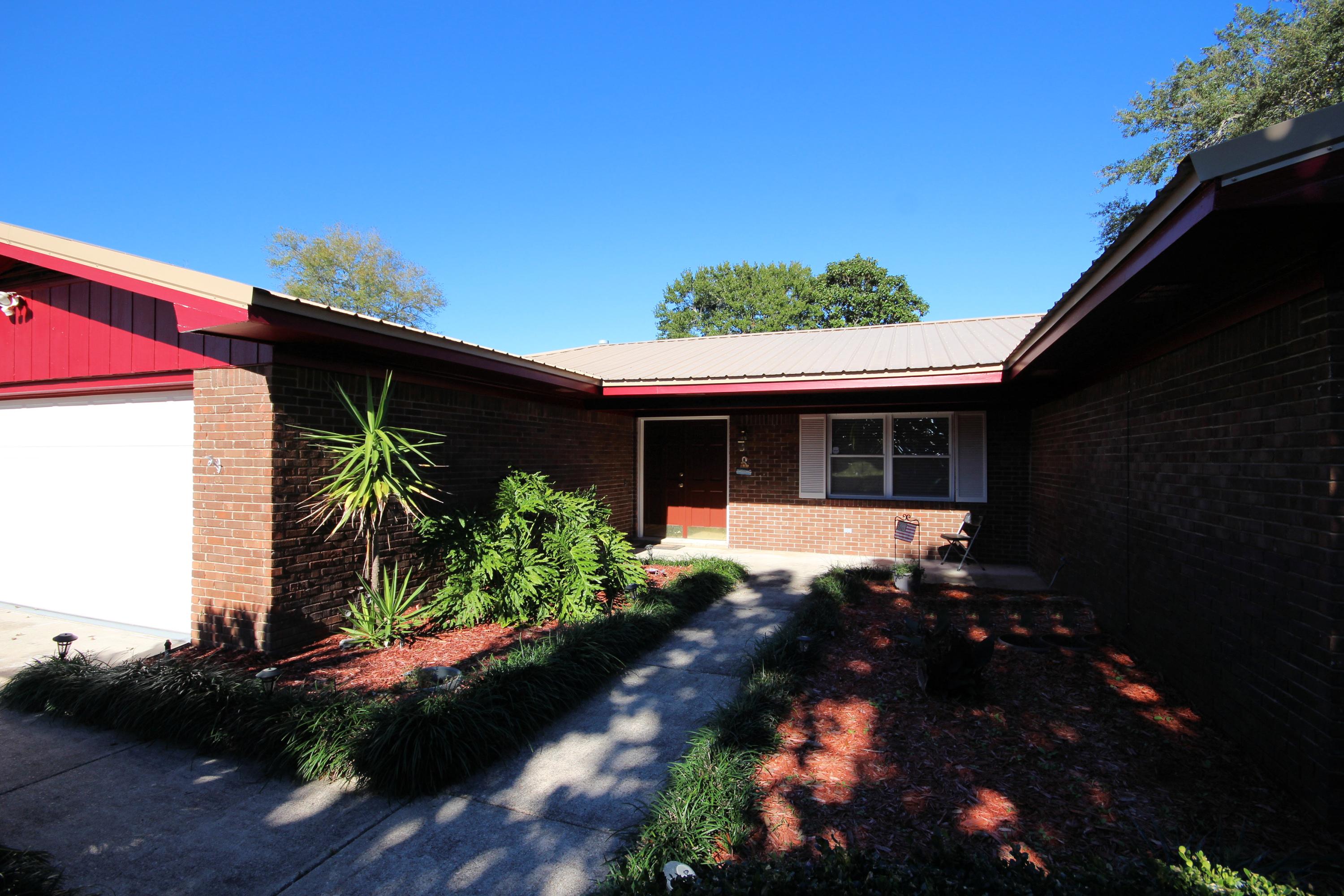 LAKE LORRAINE ESTATES 3 - Residential