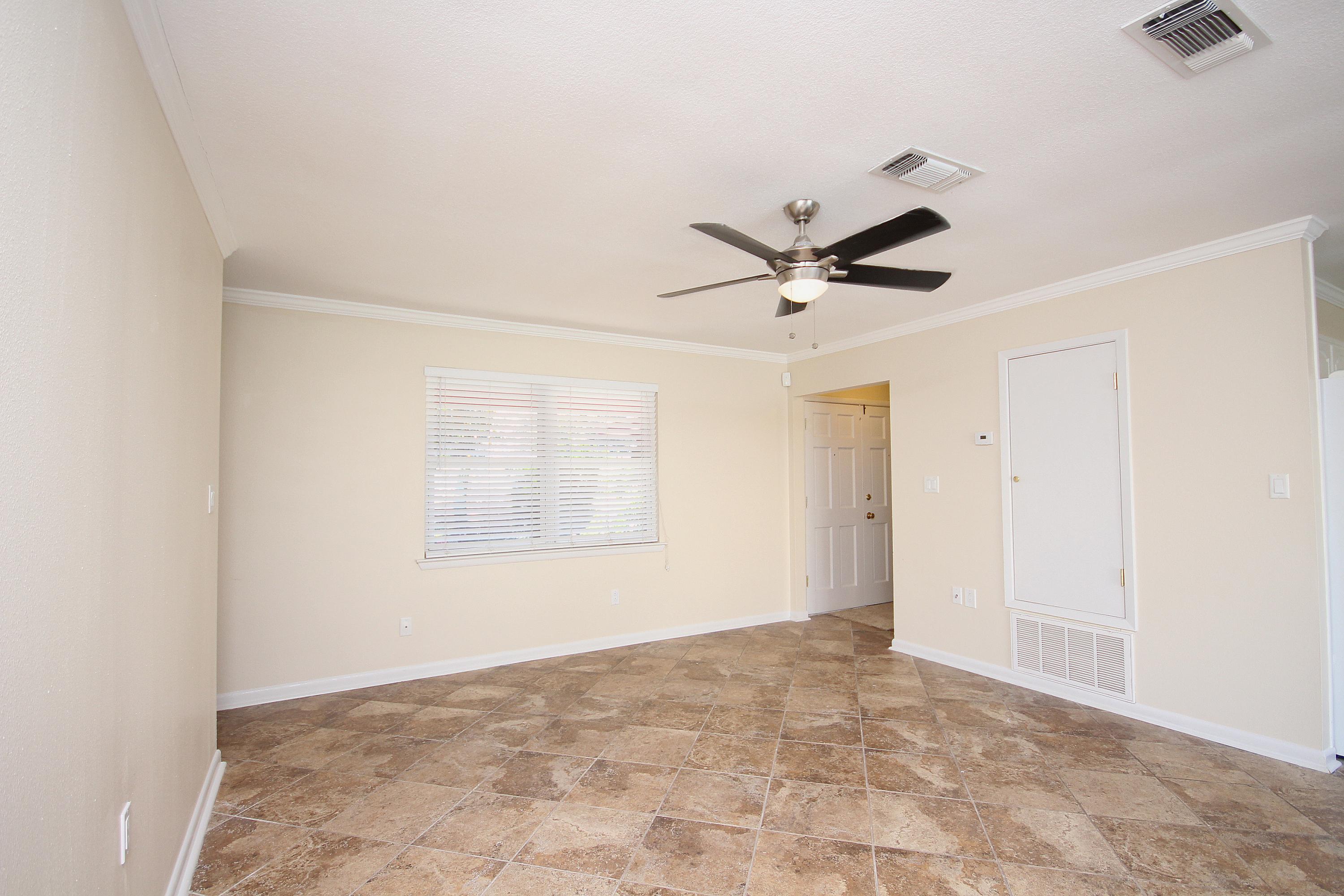 LAKE LORRAINE ESTATES 3 - Residential