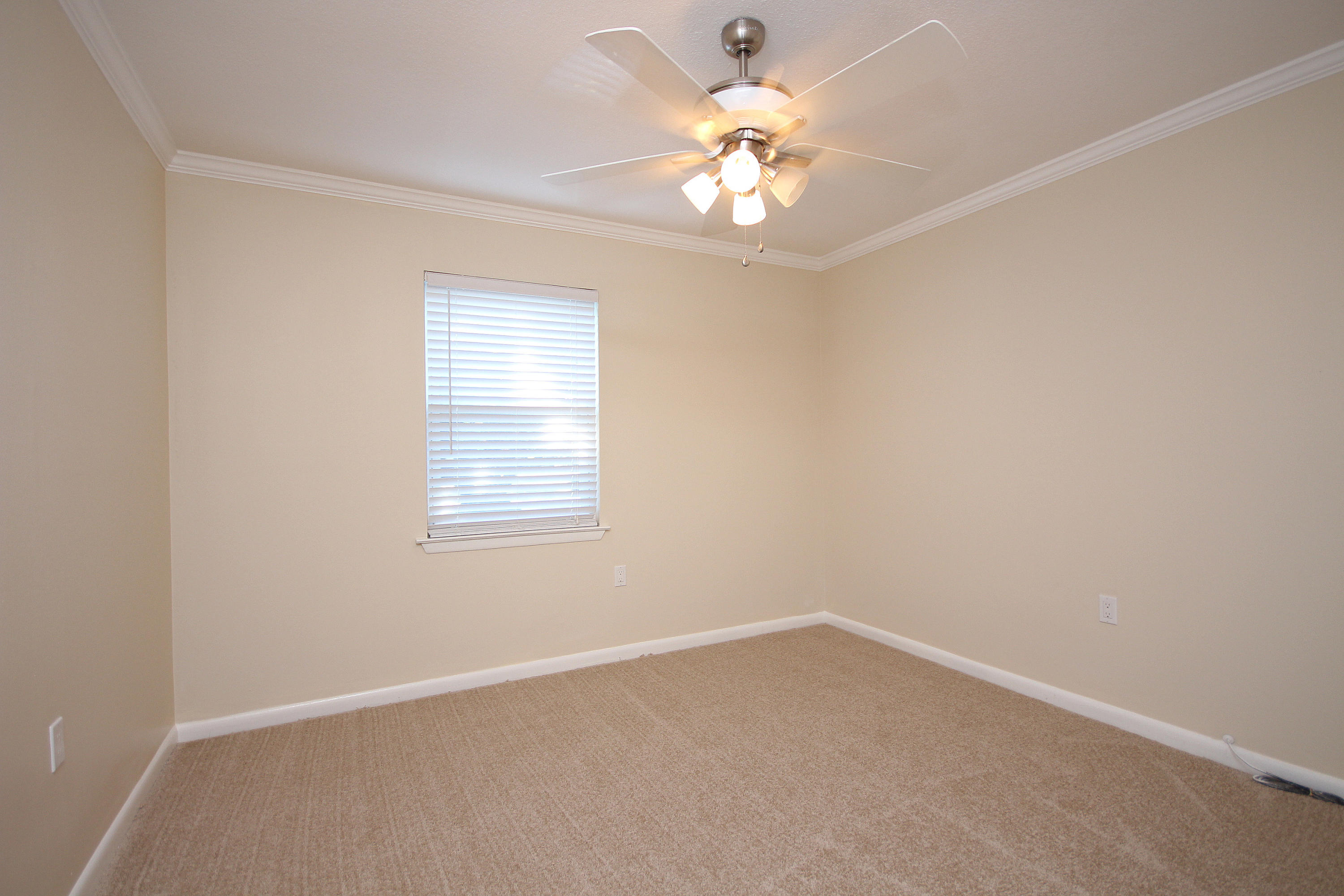 LAKE LORRAINE ESTATES 3 - Residential