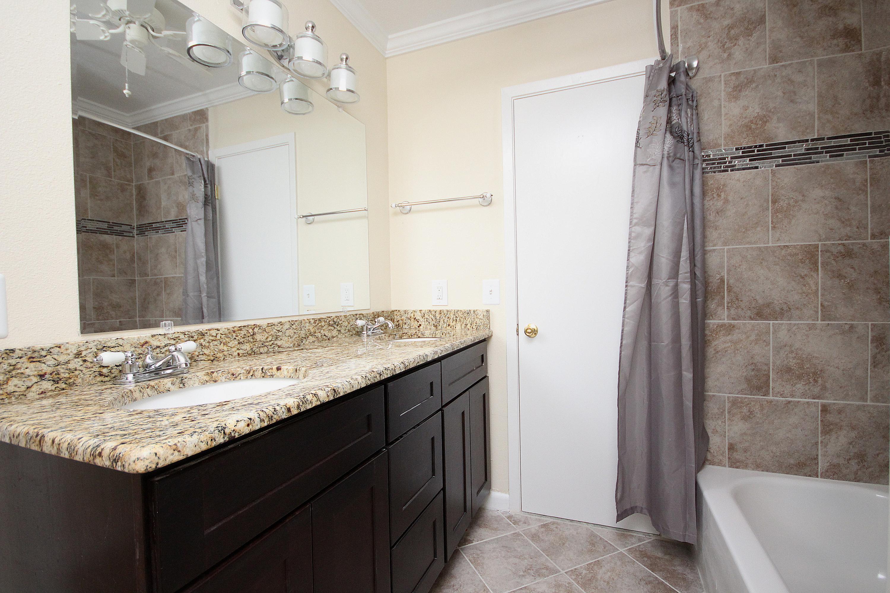 LAKE LORRAINE ESTATES 3 - Residential