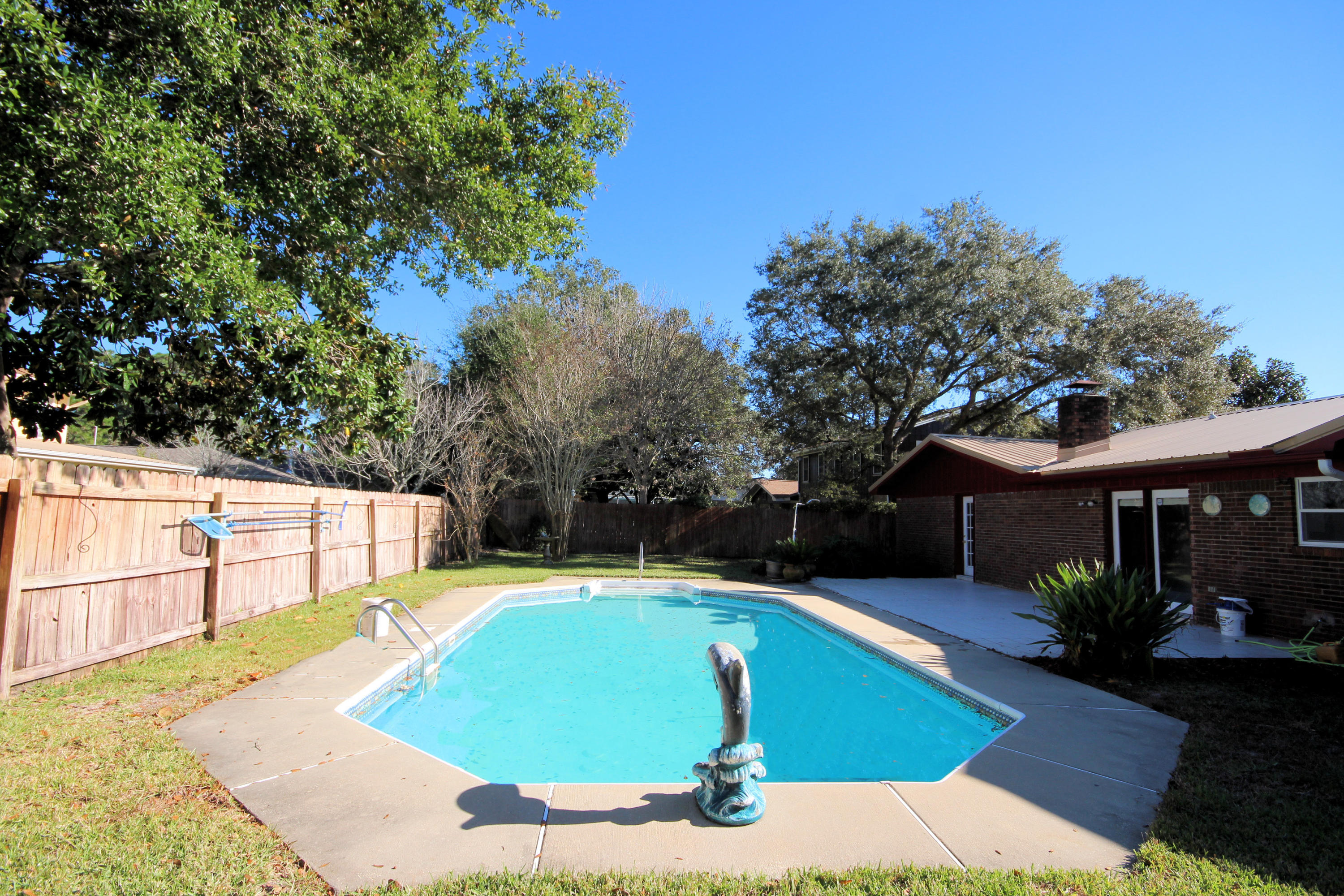 LAKE LORRAINE ESTATES 3 - Residential