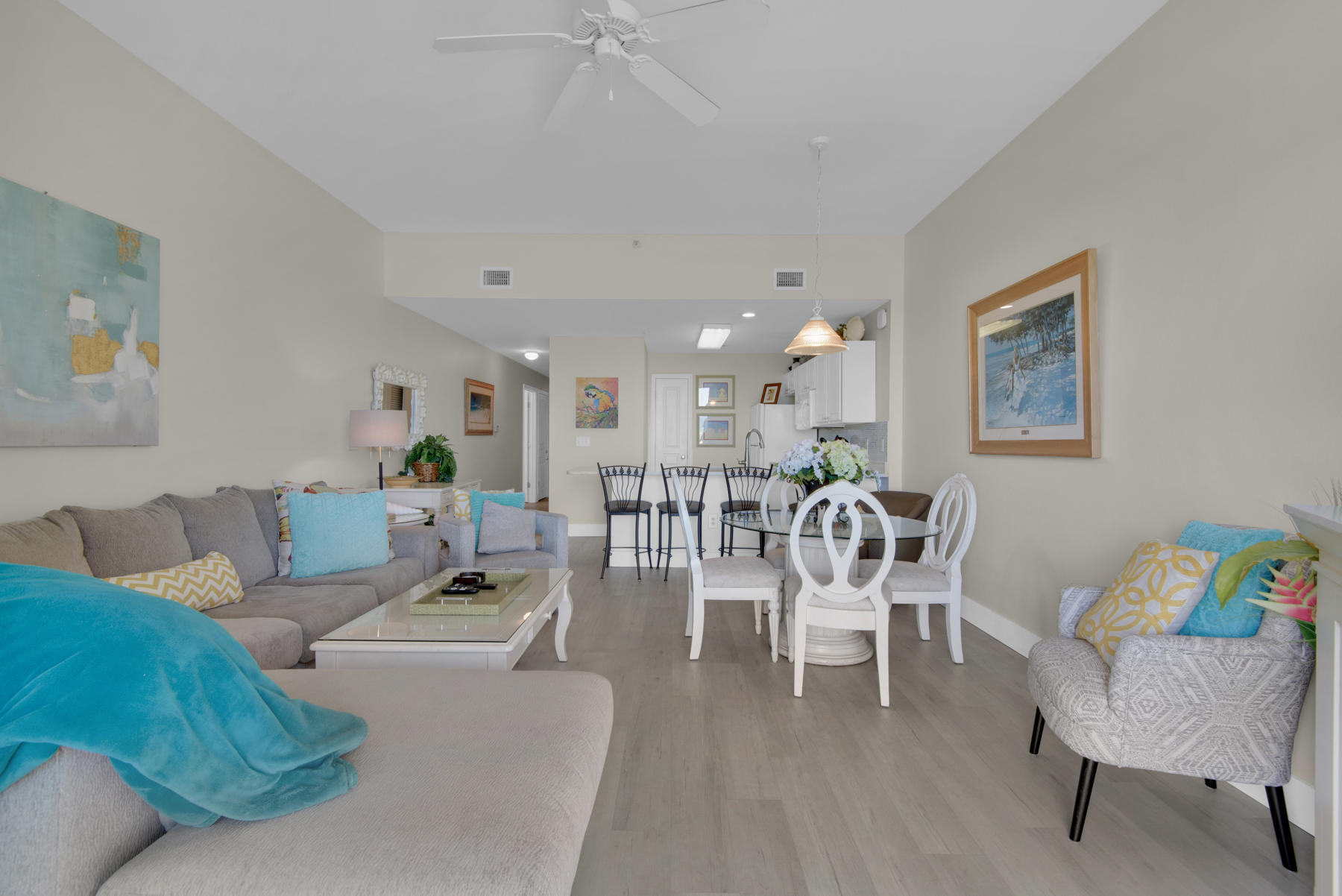 BEACH RETREAT - Residential