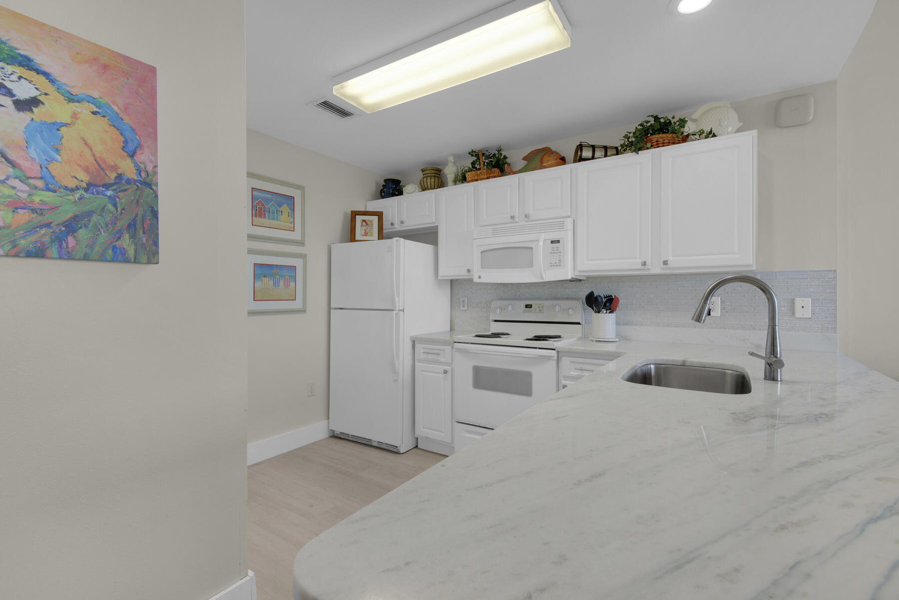 BEACH RETREAT - Residential