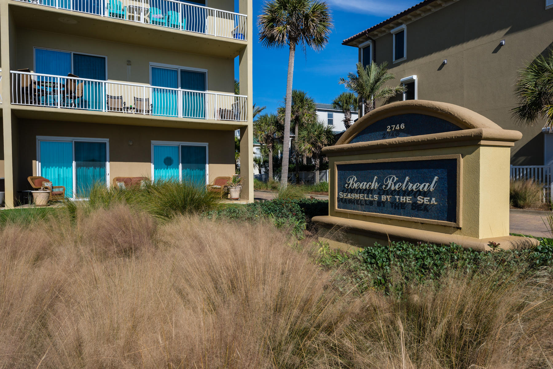 BEACH RETREAT - Residential