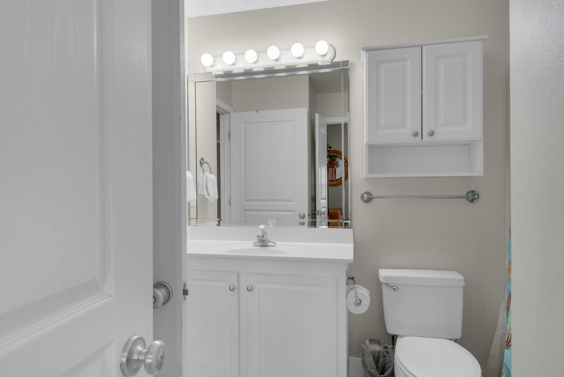 BEACH RETREAT - Residential