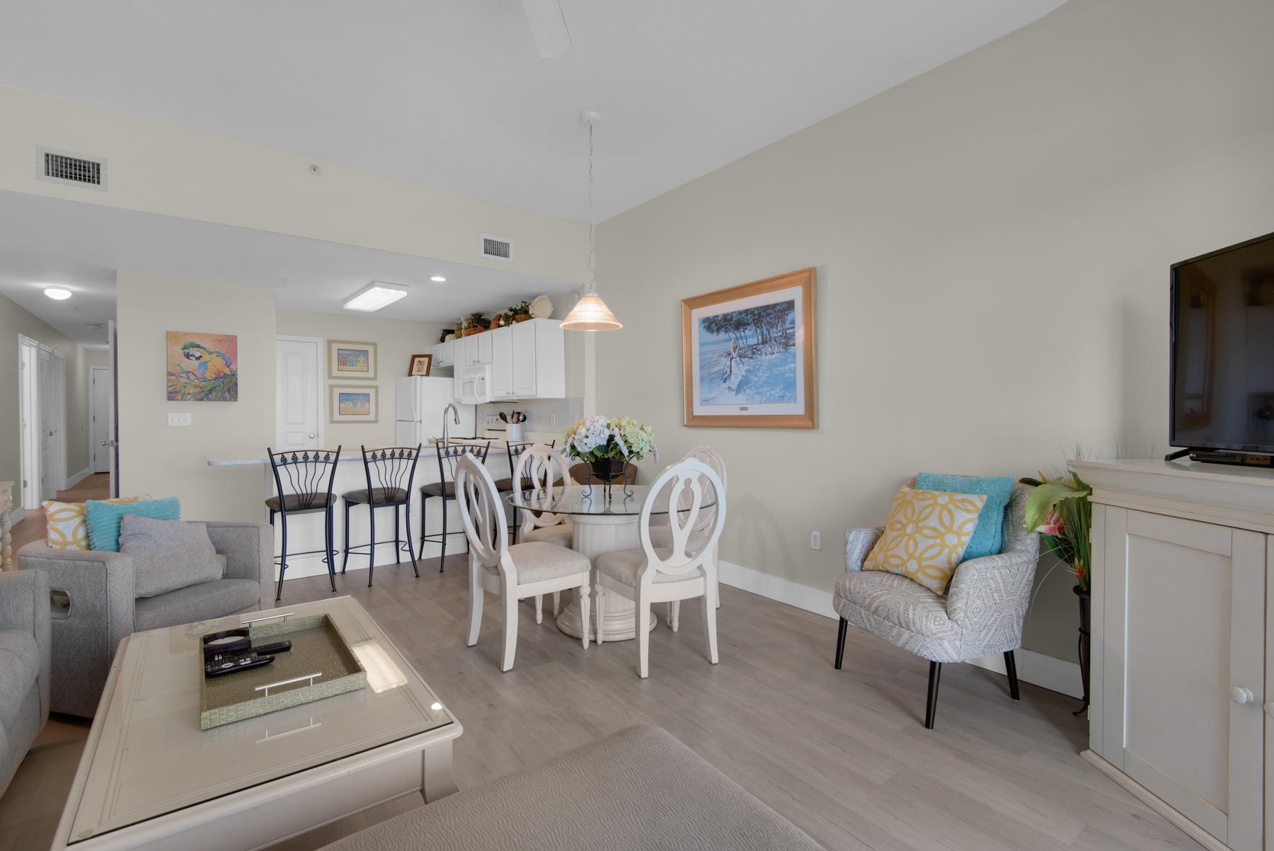 BEACH RETREAT - Residential