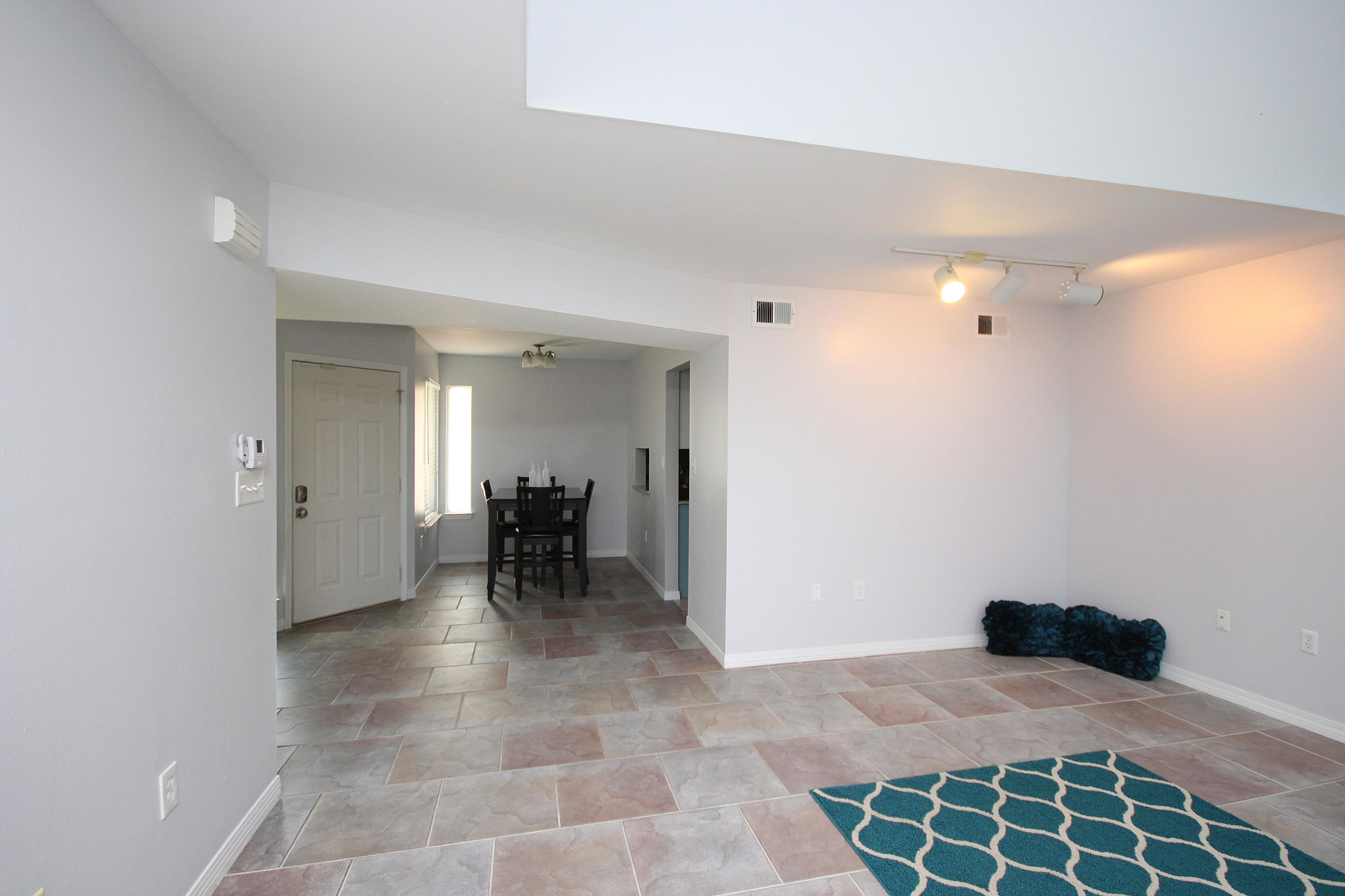 COVENTRY PARK VLG PH II - Residential